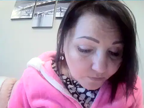 Snapshot of ClaireSunset chatting on 05-16-26, 05:23 ClaireSunset online show from 05-16-26, 05:23