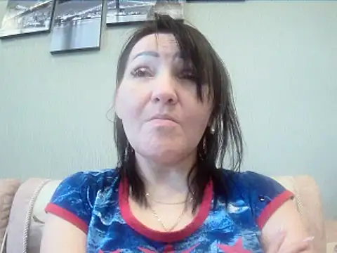 Snapshot of ClaireSunset chatting on 06-06-26, 05:39 ClaireSunset online show from 06-06-26, 05:39