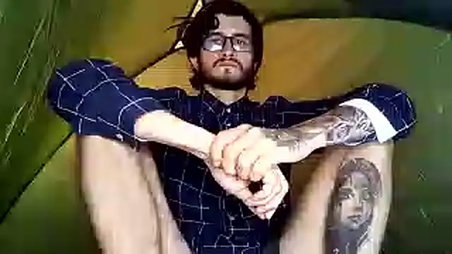 Loggan donnelly online show from 11-01-25, 01:07