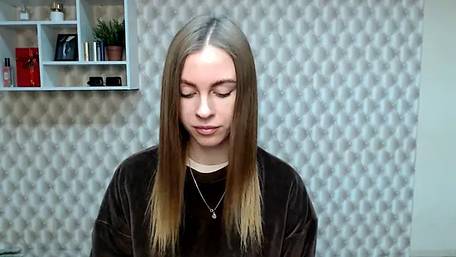 Snapshot of AlisaCatty_ chatting on 12-05-24, 08:22 AlisaCatty online show from 12-05-24, 08:22