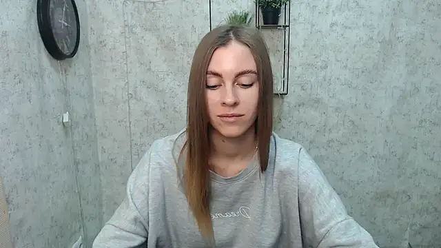 Snapshot of AlisaCatty_ chatting on 12-11-24, 11:30 AlisaCatty online show from 12-11-24, 11:30