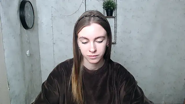 Snapshot of AlisaCatty_ chatting on 01-10-25, 10:28 AlisaCatty online show from 01-10-25, 10:28