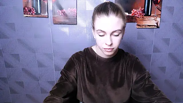Snapshot of AlisaCatty_ chatting on 02-11-25, 01:09 AlisaCatty online show from 02-11-25, 01:09