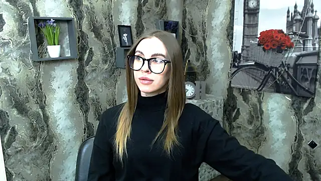 Snapshot of AlisaCatty_ chatting on 03-07-25, 07:30 AlisaCatty online show from 03-07-25, 07:30