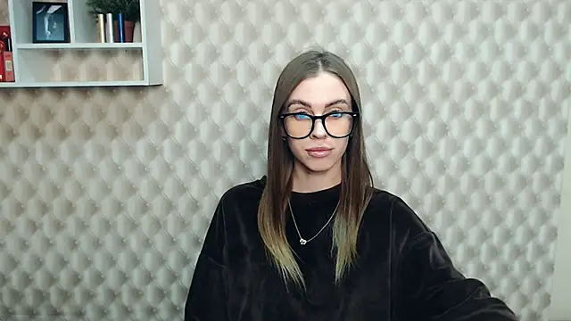 Snapshot of AlisaCatty_ chatting on 03-10-25, 07:21 AlisaCatty online show from 03-10-25, 07:21