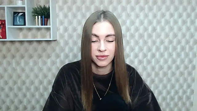 Snapshot of AlisaCatty_ chatting on 03-12-25, 07:13 AlisaCatty online show from 03-12-25, 07:13