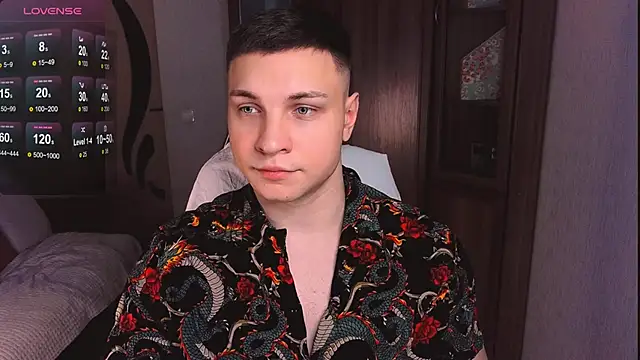 handsome guy01 online show from 01-31-25, 12:50