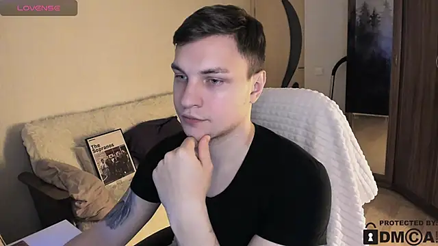 handsome guy01 online show from 10-11-25, 04:16