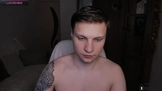 handsome guy01 online show from 12-22-25, 06:38