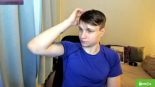 handsome guy01 online show from 02-11-26, 05:40