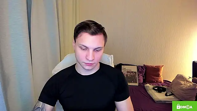 handsome guy01 online show from 03-18-26, 07:50