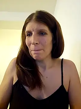 Lenchen  online show from 02-13-26, 10:17