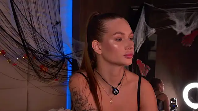 ViolaFlirt online show from 10-25-25, 04:31