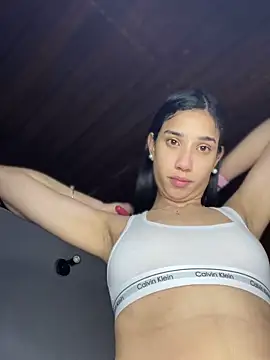 Praga Pink online show from 10-04-25, 11:08