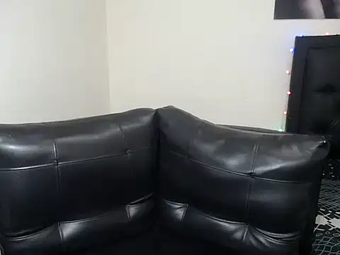 Snapshot of OLIVIAMISSY_02 chatting on 12-05-24, 12:08 OLIVIAMISSY 02 online show from 12-05-24, 12:08