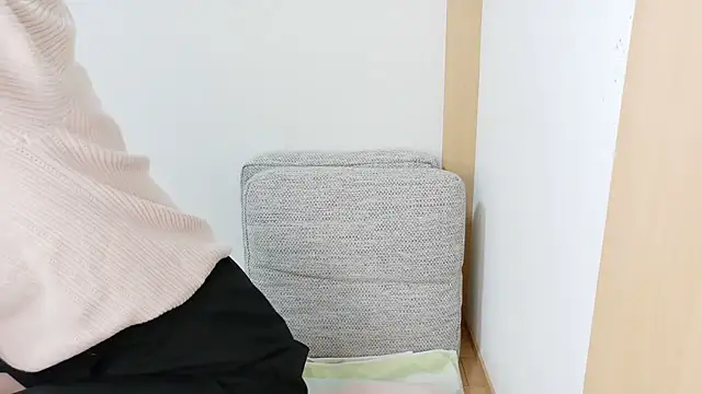 Hana-tan online show from 09-21-25, 10:55