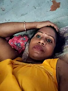 Snapshot of Hotty-dola chatting on 03-01-25, 08:23 Hotty-dola online show from 03-01-25, 08:23