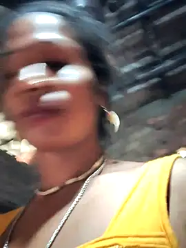Snapshot of Hotty-dola chatting on 03-12-25, 04:51 Hotty-dola online show from 03-12-25, 04:51