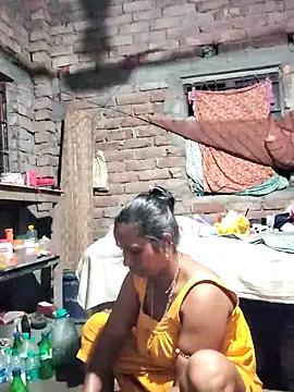 Snapshot of Hotty-dola chatting on 09-20-25, 05:03 Hotty-dola online show from 09-20-25, 05:03