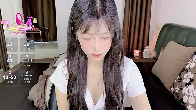 Snapshot of -Wendy__ chatting on 07-05-26, 08:43 -Wendy online show from 07-05-26, 08:43