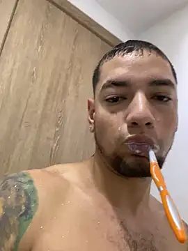 Snapshot of MrSoulMommy chatting on 12-01-24, 06:19 MrSoulMommy online show from 12-01-24, 06:19