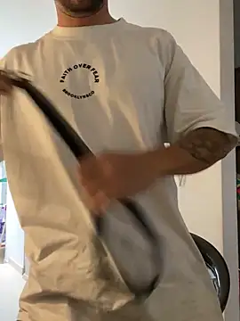 Snapshot of MrSoulMommy chatting on 12-04-24, 12:25 MrSoulMommy online show from 12-04-24, 12:25