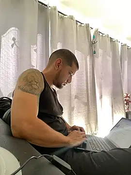 Snapshot of MrSoulMommy chatting on 12-05-24, 03:06 MrSoulMommy online show from 12-05-24, 03:06