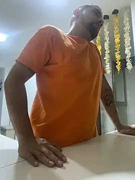 Snapshot of MrSoulMommy chatting on 12-16-24, 10:18 MrSoulMommy online show from 12-16-24, 10:18