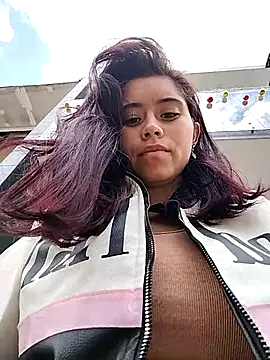 Alexandra 65 online show from 12-17-25, 02:45