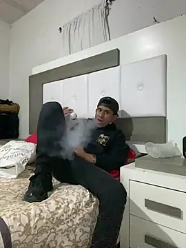 oiram27 online show from 04-12-26, 05:01