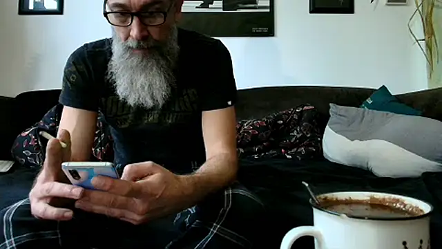 Kingsscepter online show from 11-15-25, 03:08