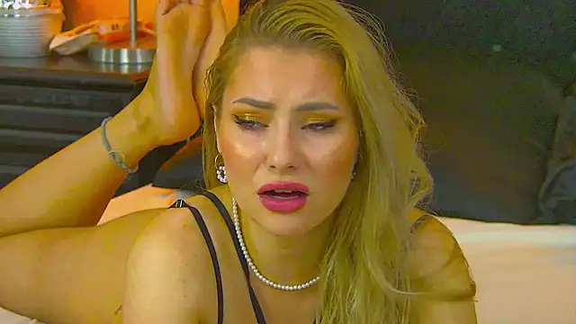 MisshaNight online show from 06-02-26, 04:14