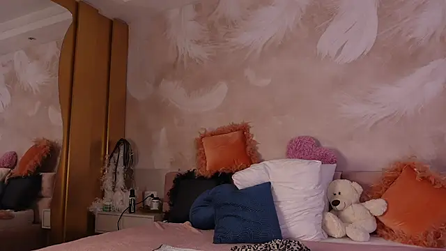 Snapshot of JullyBlair chatting on 04-24-26, 04:26 JullyBlair online show from 04-24-26, 04:26