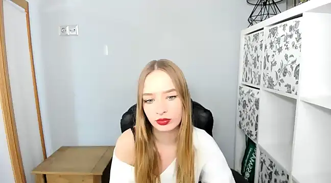 Snapshot of LilaGold chatting on 01-21-25, 04:37 LilaGold online show from 01-21-25, 04:37