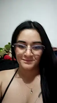 Hanna Kinsley online show from 12-25-24, 01:31