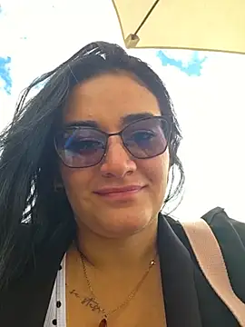Snapshot of Hanna_Kinsley chatting on 06-27-26, 04:23 Hanna Kinsley online show from 06-27-26, 04:23