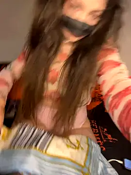 Snapshot of nora269h chatting on 09-28-25, 04:45 nora269h online show from 09-28-25, 04:45