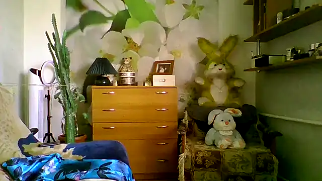 Snapshot of maritanna chatting on 03-21-25, 09:01 maritanna online show from 03-21-25, 09:01