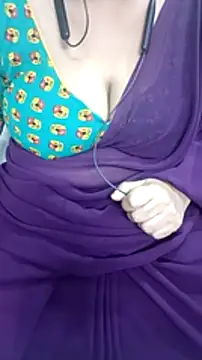 Snapshot of Yours_Radika chatting on 02-09-25, 06:47 Yours Radika online show from 02-09-25, 06:47