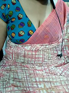 Snapshot of Yours_Radika chatting on 03-02-25, 04:53 Yours Radika online show from 03-02-25, 04:53