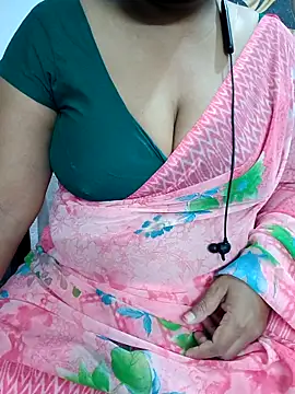 Snapshot of Yours_Radika chatting on 03-04-25, 05:24 Yours Radika online show from 03-04-25, 05:24