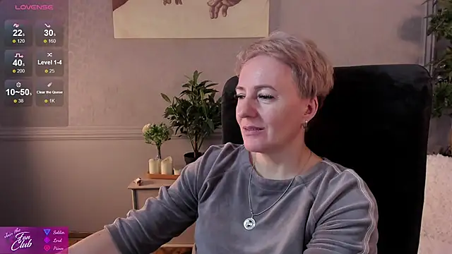 Nika Smit online show from 12-14-24, 08:23