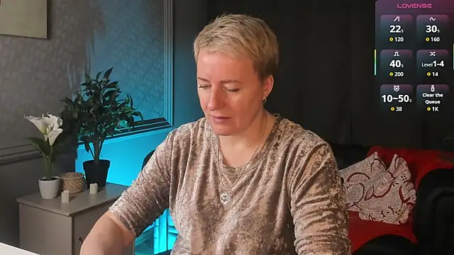 Nika Smit online show from 04-04-26, 05:06