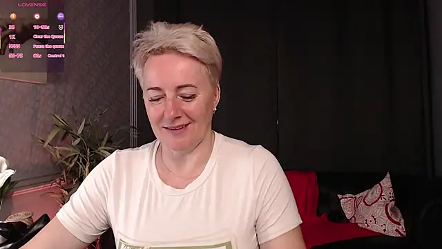 Nika Smit online show from 07-10-26, 08:18
