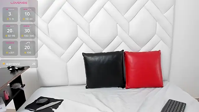 Analia18  online show from 09-13-25, 01:55