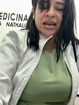 Snapshot of NATHALIA-28_ chatting on 05-05-26, 01:30 NATHALIA-28 online show from 05-05-26, 01:30