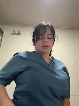 Snapshot of NATHALIA-28_ chatting on 05-11-26, 02:45 NATHALIA-28 online show from 05-11-26, 02:45