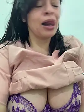 Snapshot of NATHALIA-28_ chatting on 06-16-26, 12:30 NATHALIA-28 online show from 06-16-26, 12:30