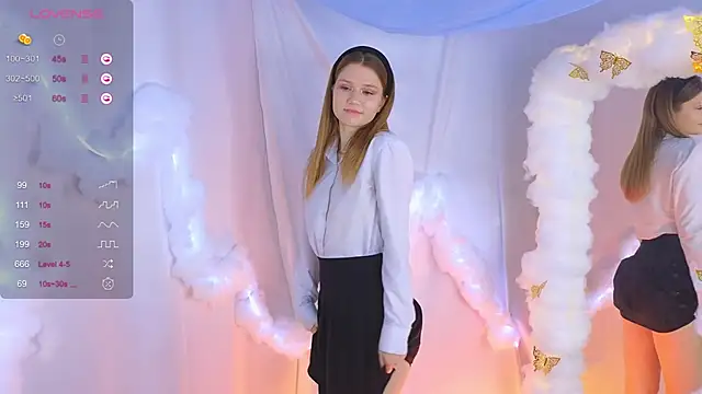 AlisiaSpinnet  online show from 03-17-25, 07:35