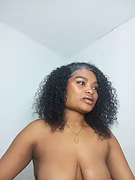 Snapshot of gianna_smith chatting on 02-13-26, 07:04 gianna smith online show from 02-13-26, 07:04